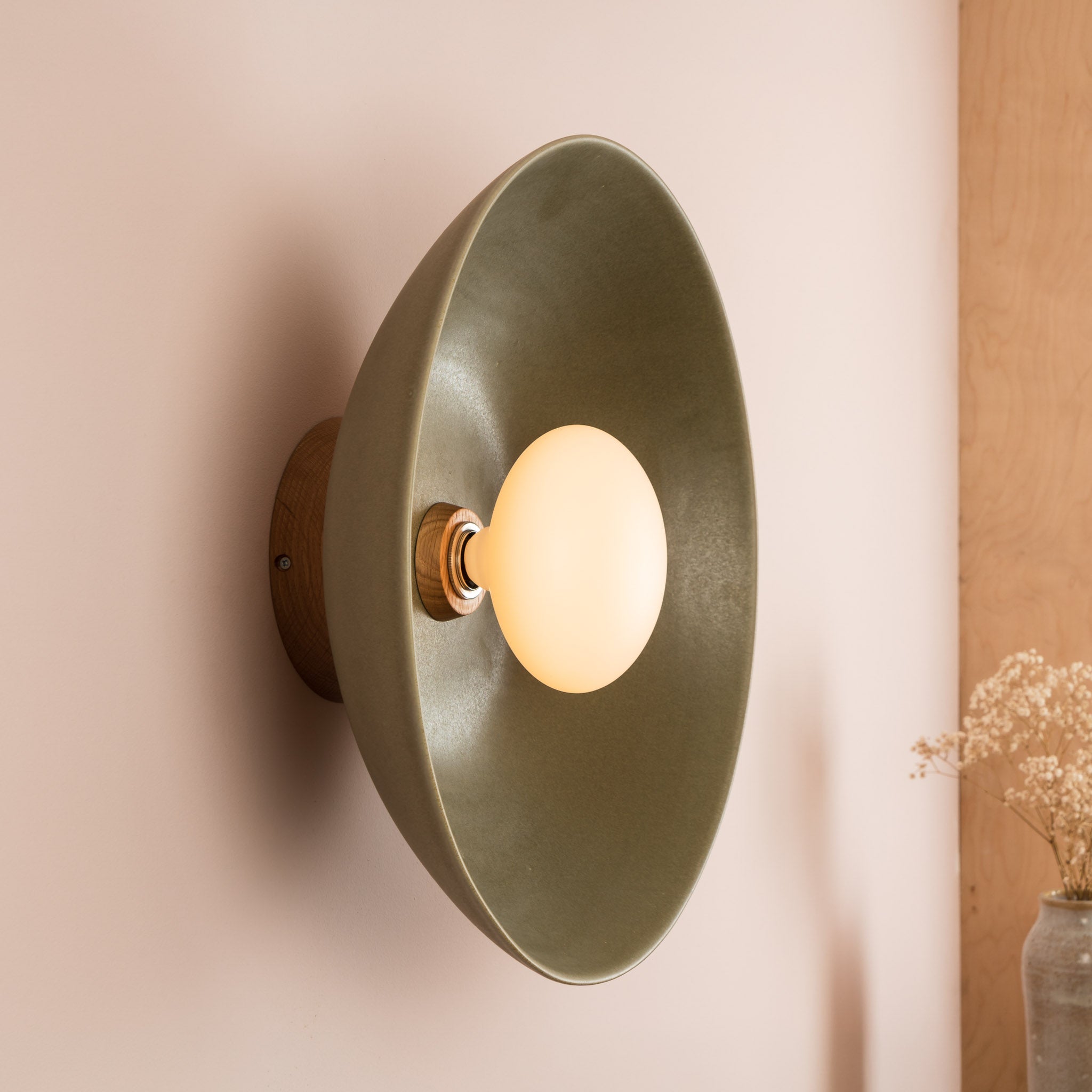 Green XL Dawn Wall Light Sconce in Ceramic and Oak – Studio Haran Ltd