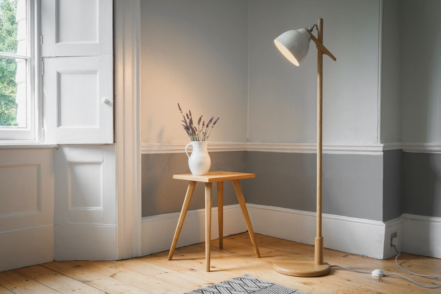 Element Floor lamp in Solid Oak Wood and Ceramic by StudioHaran