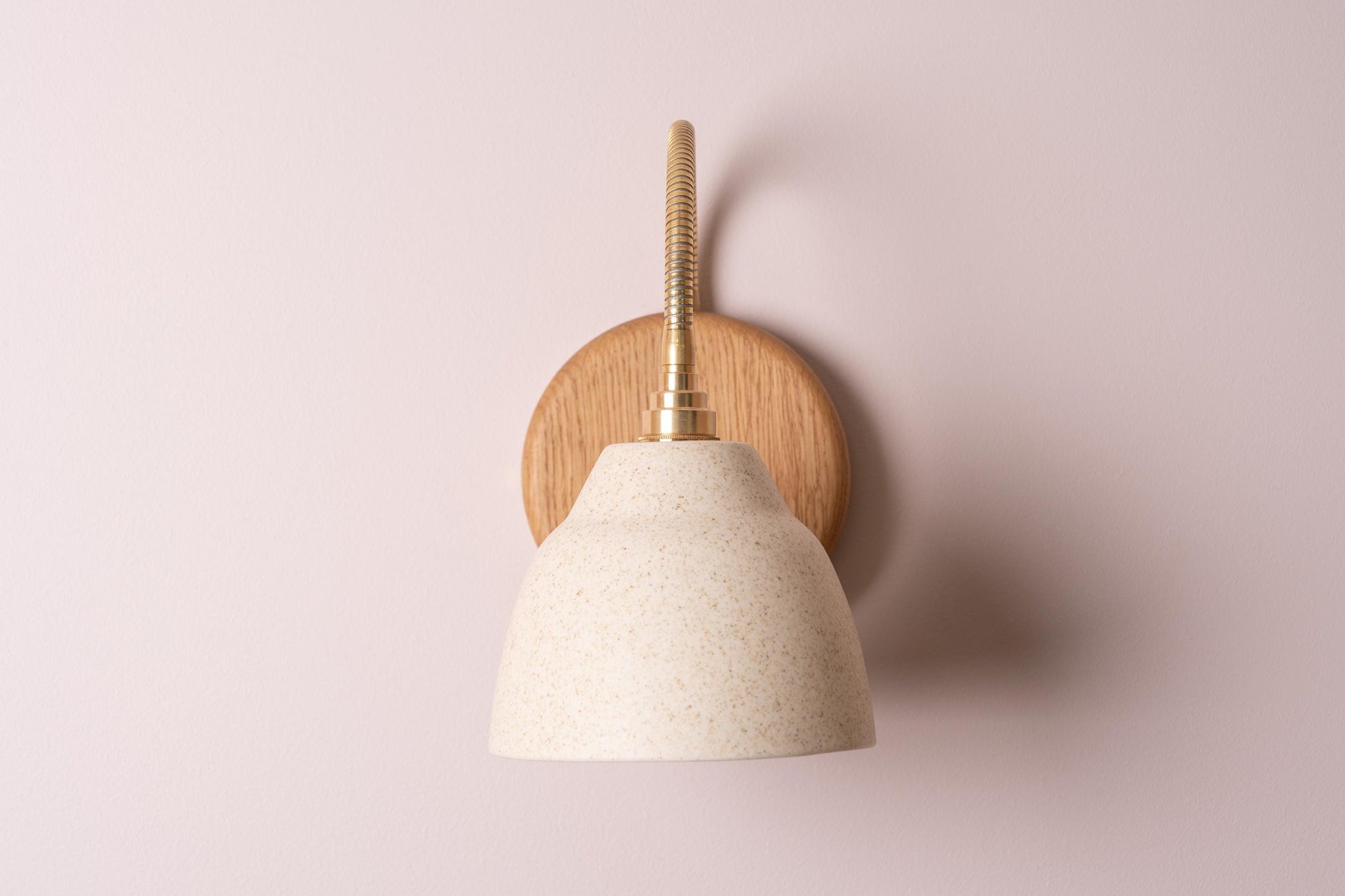 Speckled Cream Matt Flex Wall Light in Brass, Ceramic and Oak - Small Element by StudioHaran
