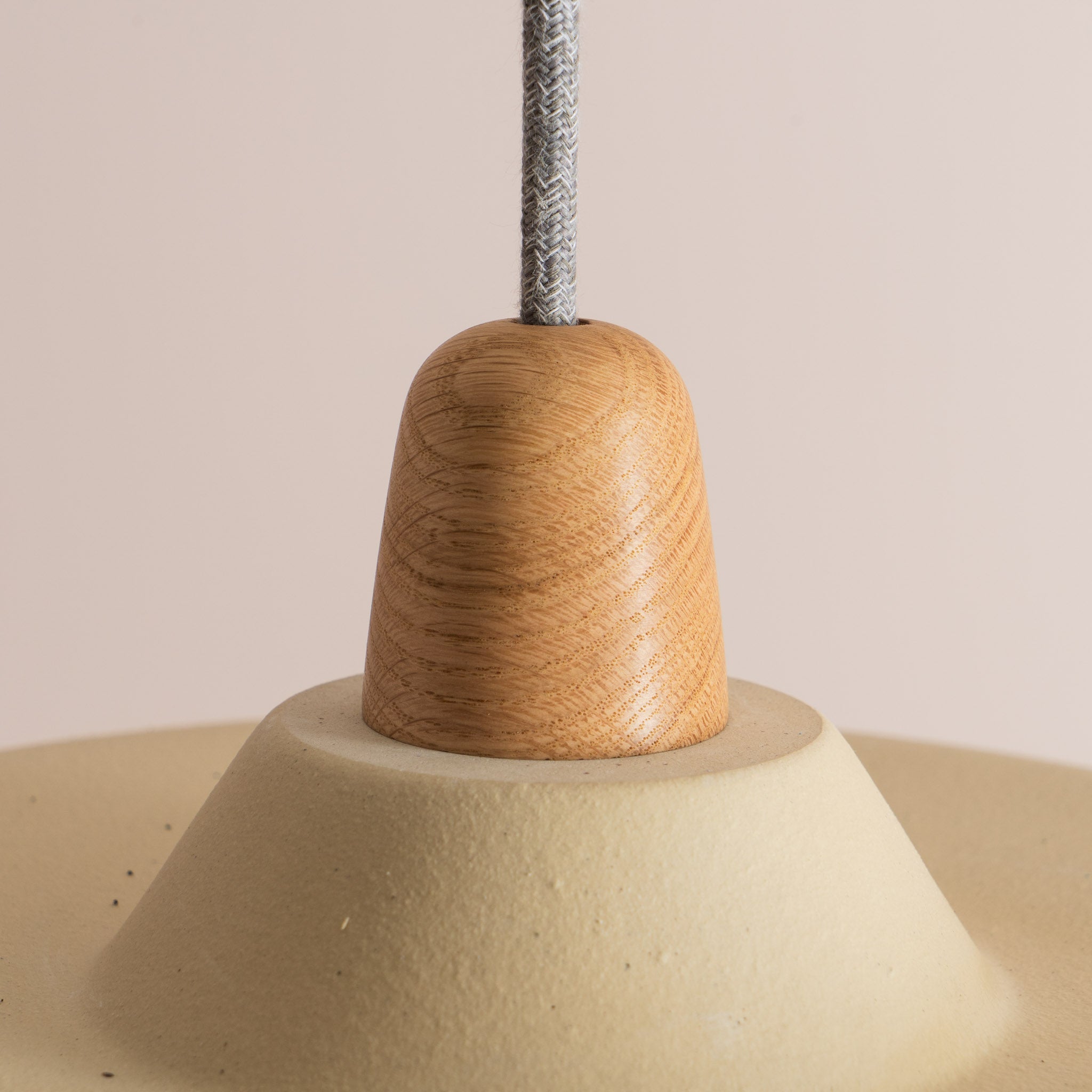 Bas Pendant Light in Ceramic and Oak