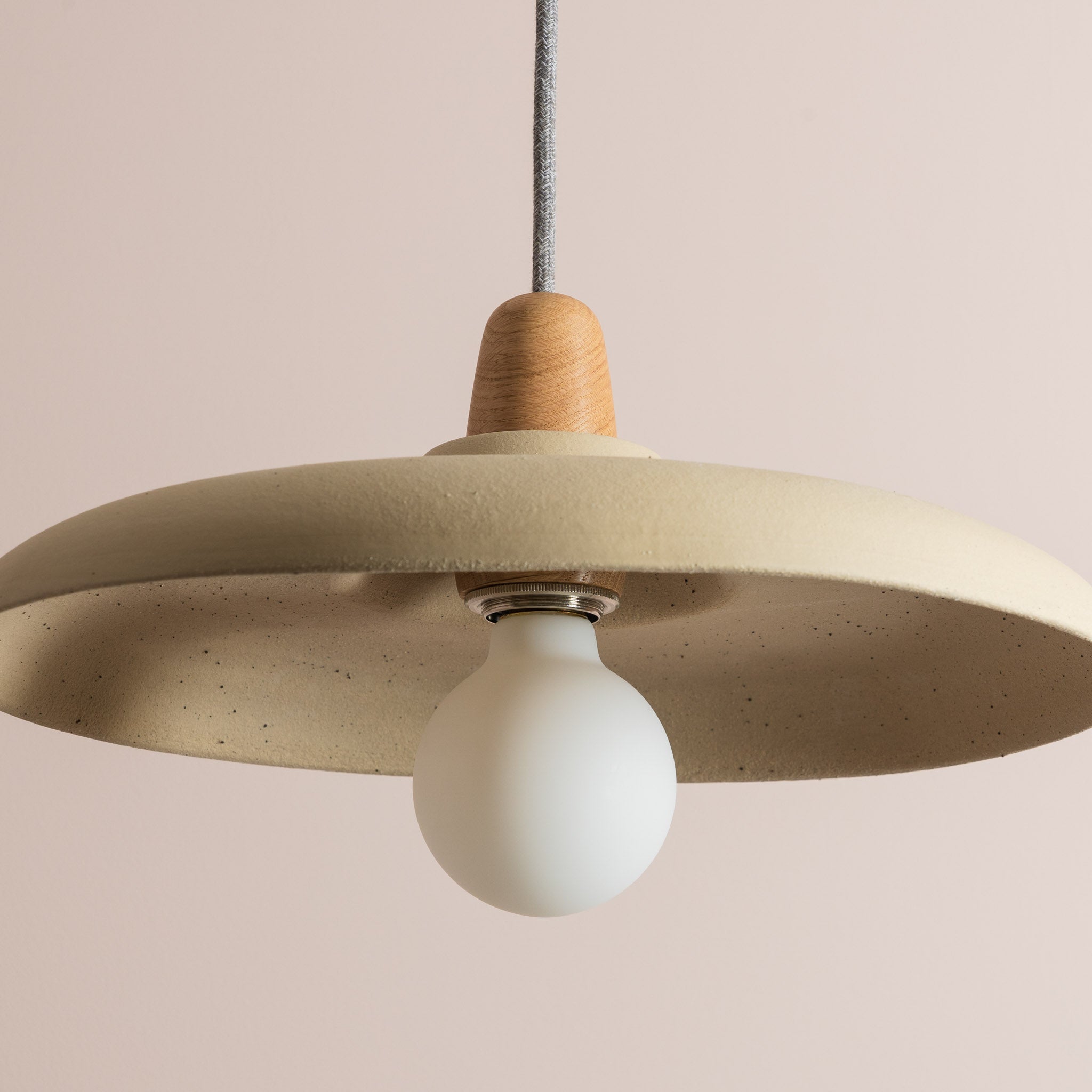 Bas Pendant Light in Ceramic and Oak