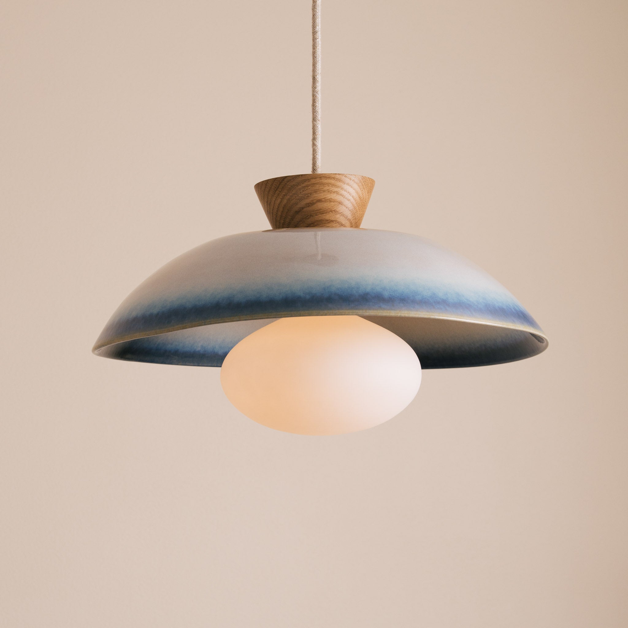 Dawn Pendant Light in Ceramic and Oak [OUTLET]