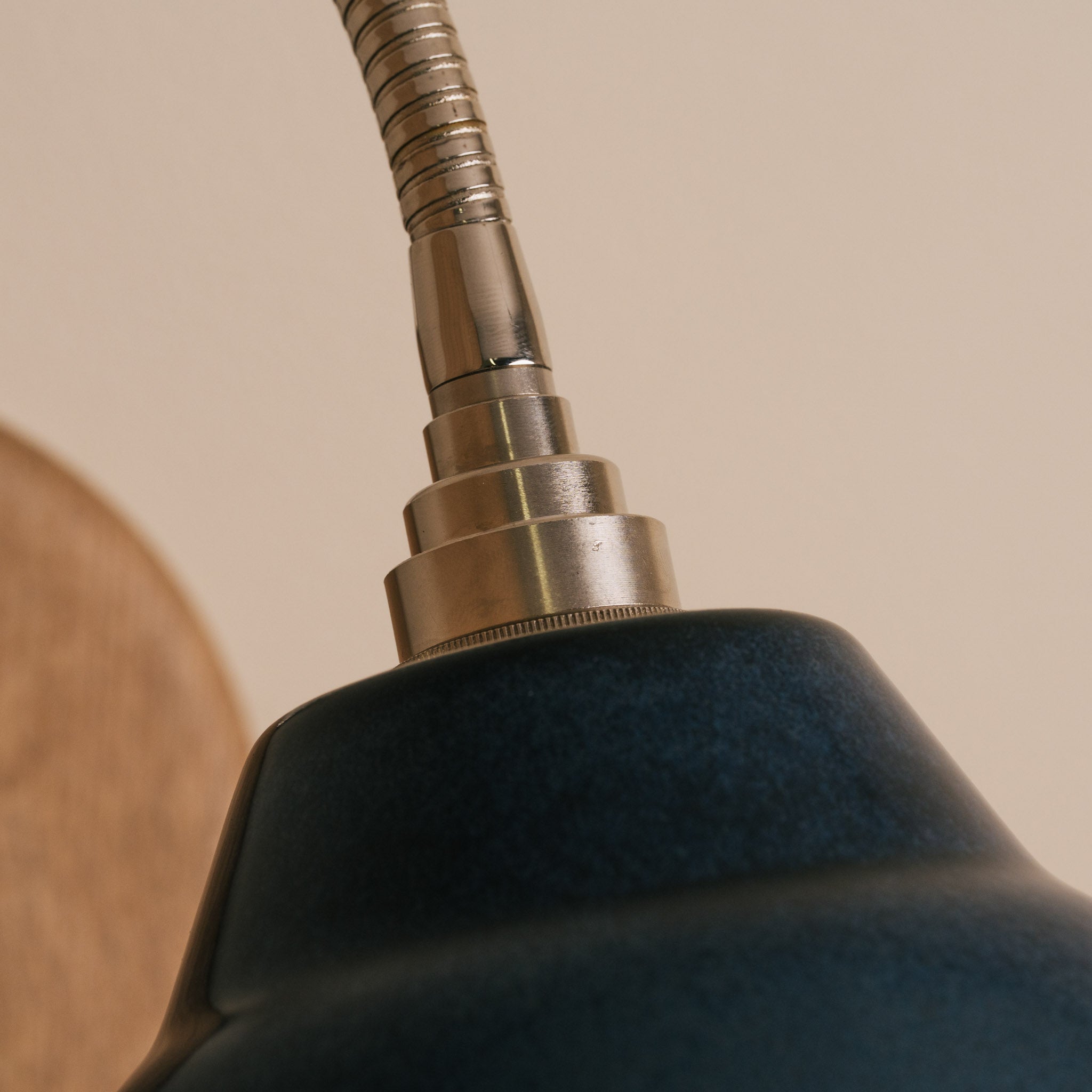Blue Flex Wall Light in Brass/Nickel, Ceramic and Oak - Small Element