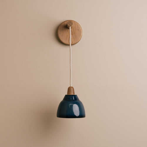 Small Element Hanging Wall Light in Ceramic and Oak - Blue