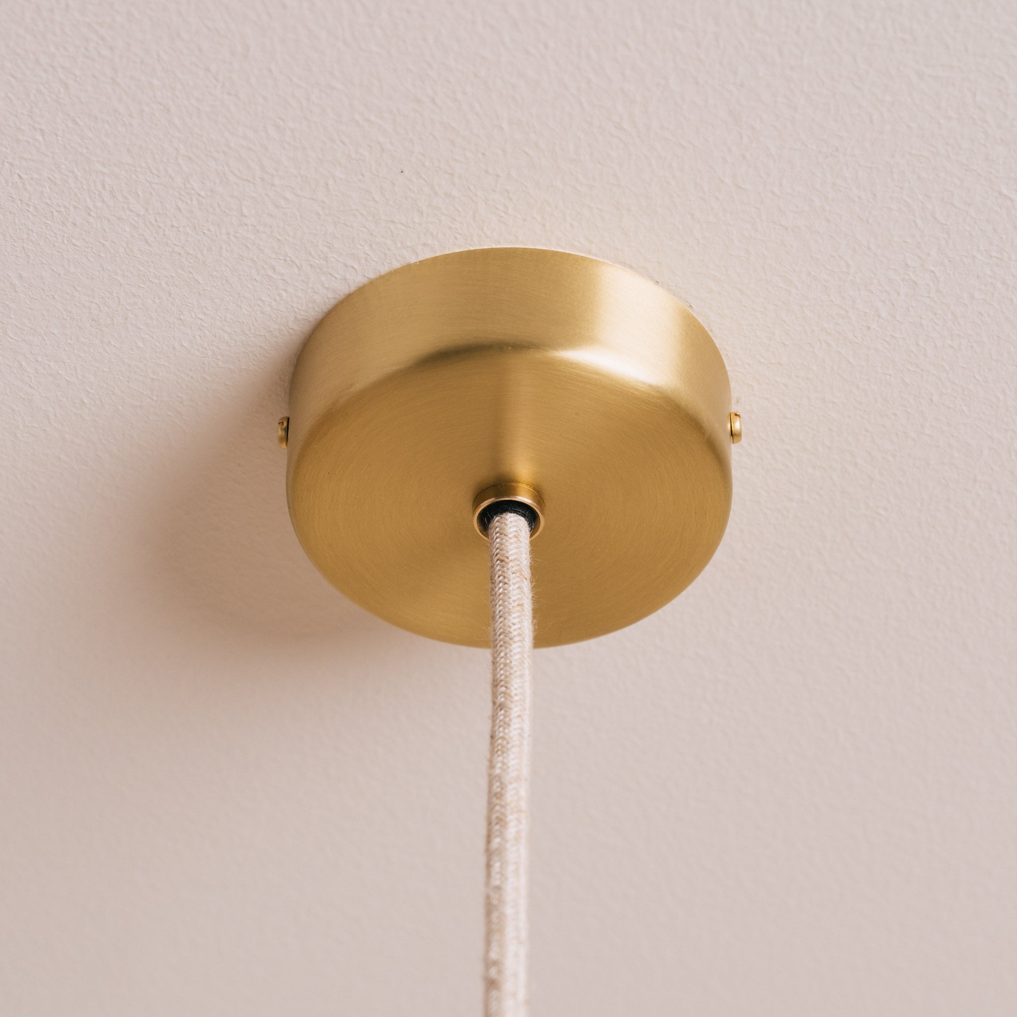 Terracotta Element Pendant Light in Ceramic and Brass/Nickel