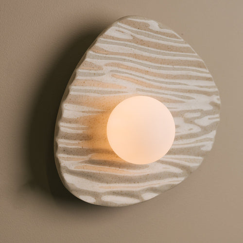 Speckled Cream Gloss Towan Wall Light in Ceramic and Oak