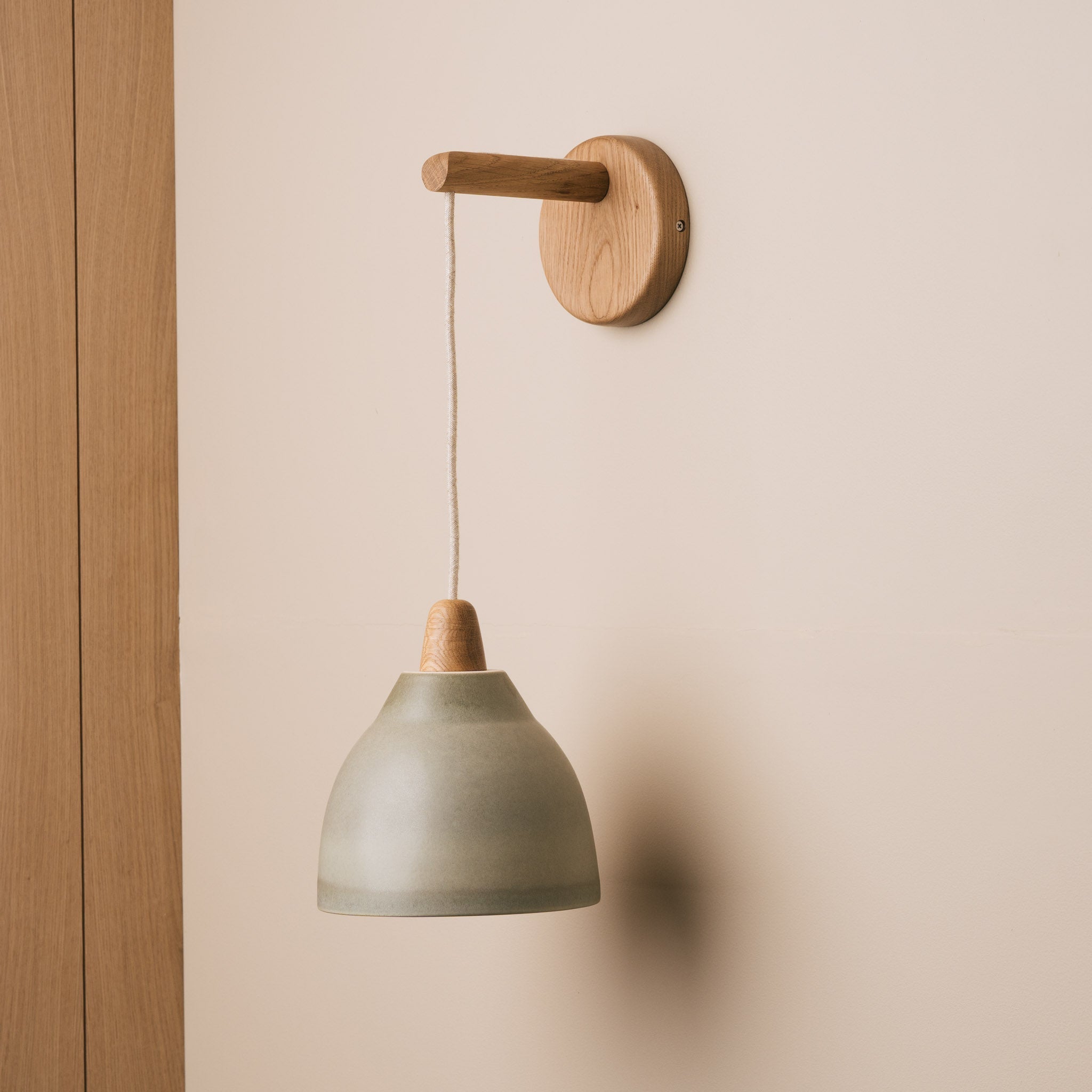 Green Element Hanging Wall Light in Ceramic and Oak