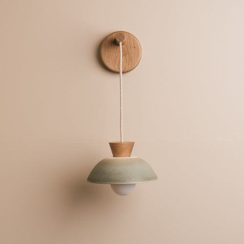Small Dawn Hanging Wall Light in Ceramic and Oak - Green