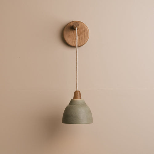 Small Element Hanging Wall Light in Ceramic and Oak - Green