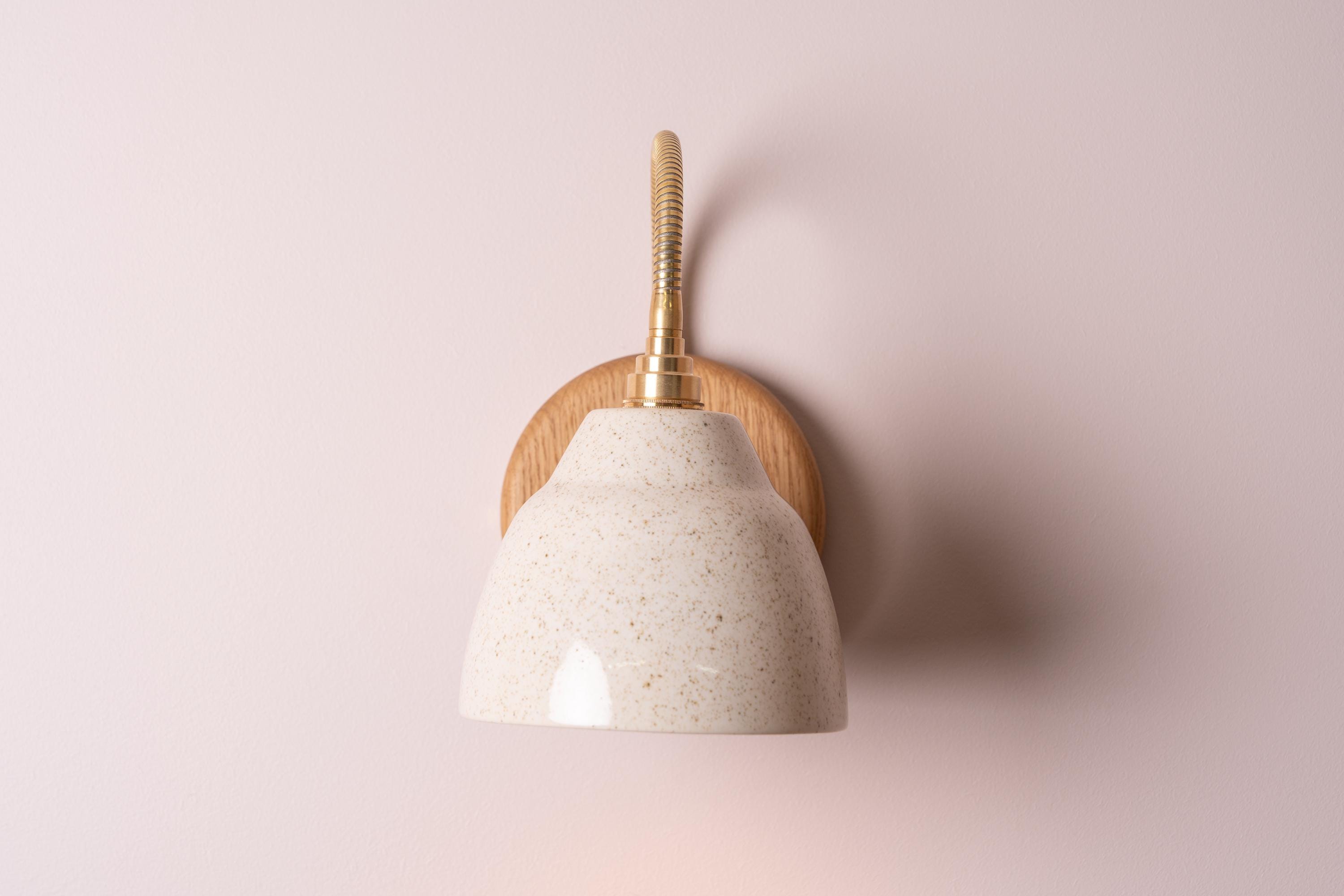 Speckled Cream Gloss Flex Wall Light in Brass, Ceramic and Oak - Small Element