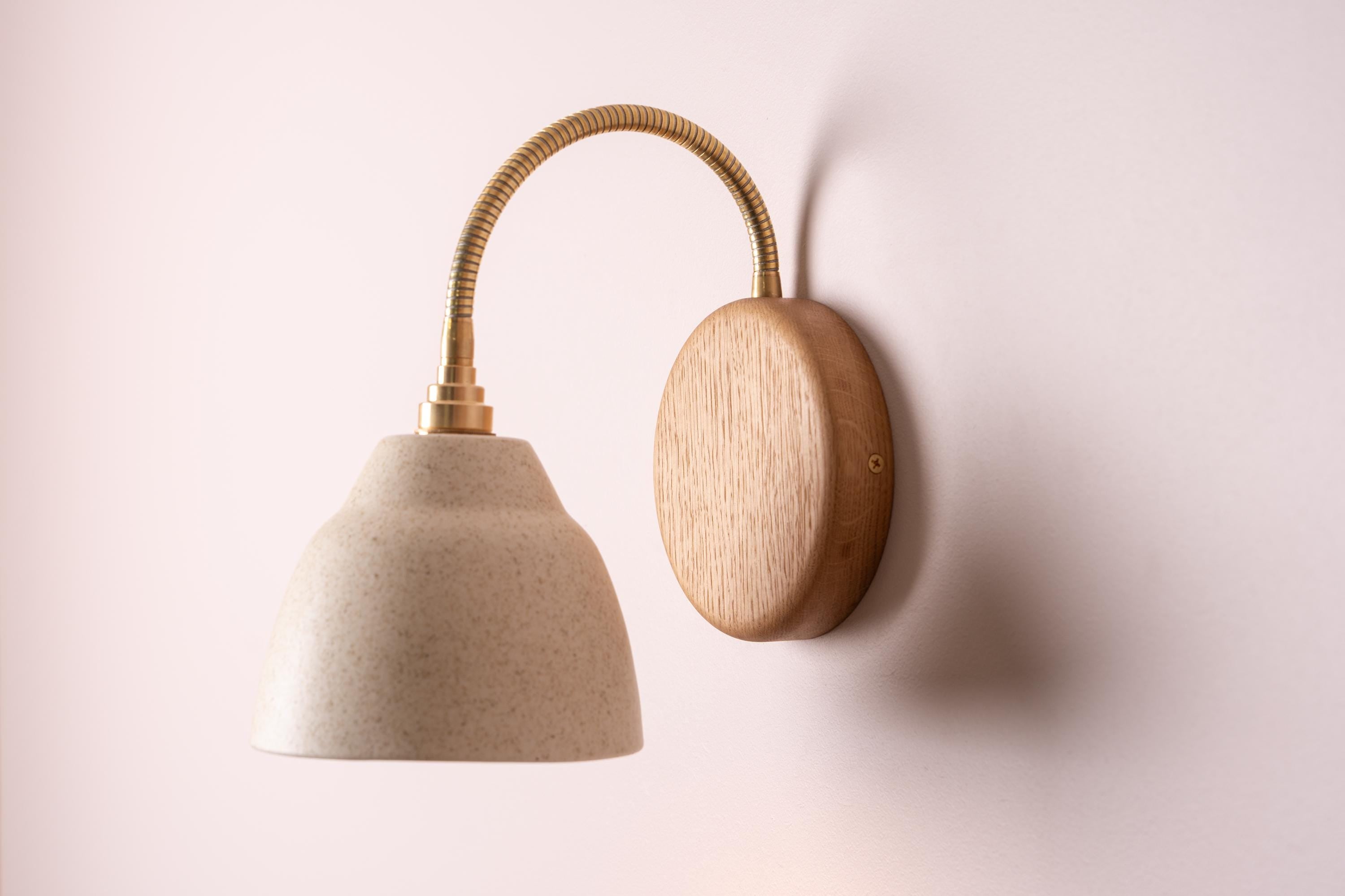 Speckled Cream Matt Flex Wall Light in Brass, Ceramic and Oak - Small Element by StudioHaran