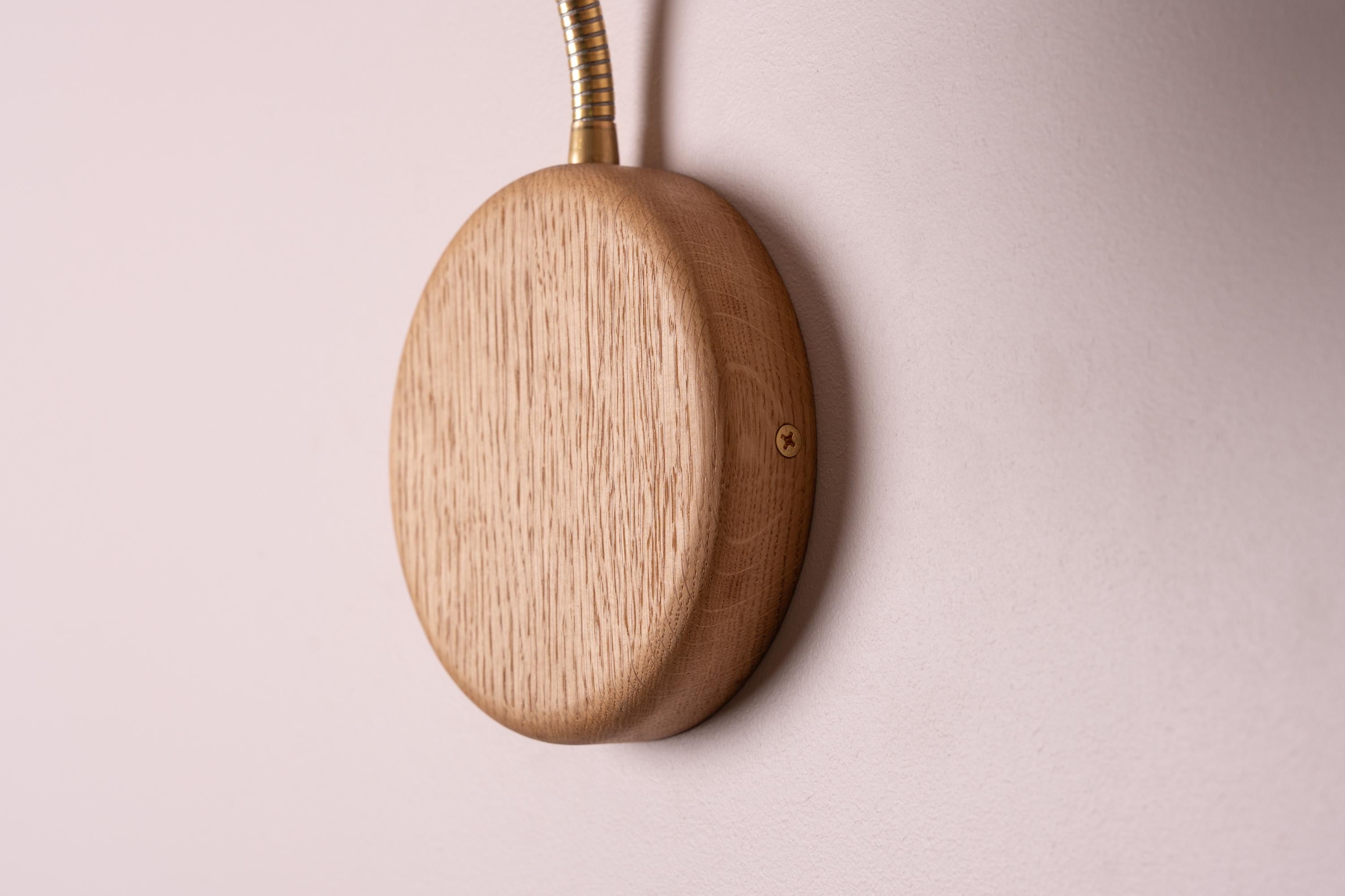 White Flex Wall Light in Brass, Ceramic and Oak - Small Element by StudioHaran