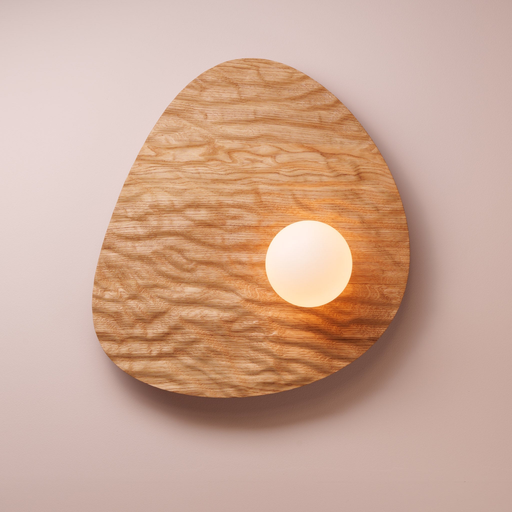 Towan Large Wall Light in Solid Oak/Walnut
