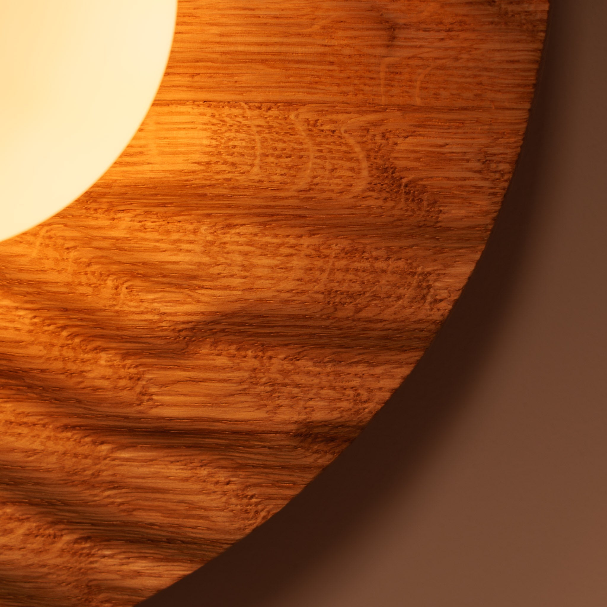 Towan Large Wall Light in Solid Oak/Walnut
