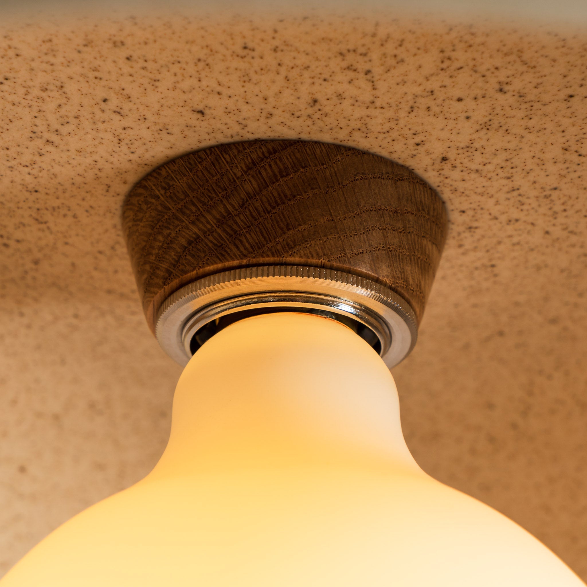 Speckled Cream Matt Dawn Pendant Light in Ceramic and Oak