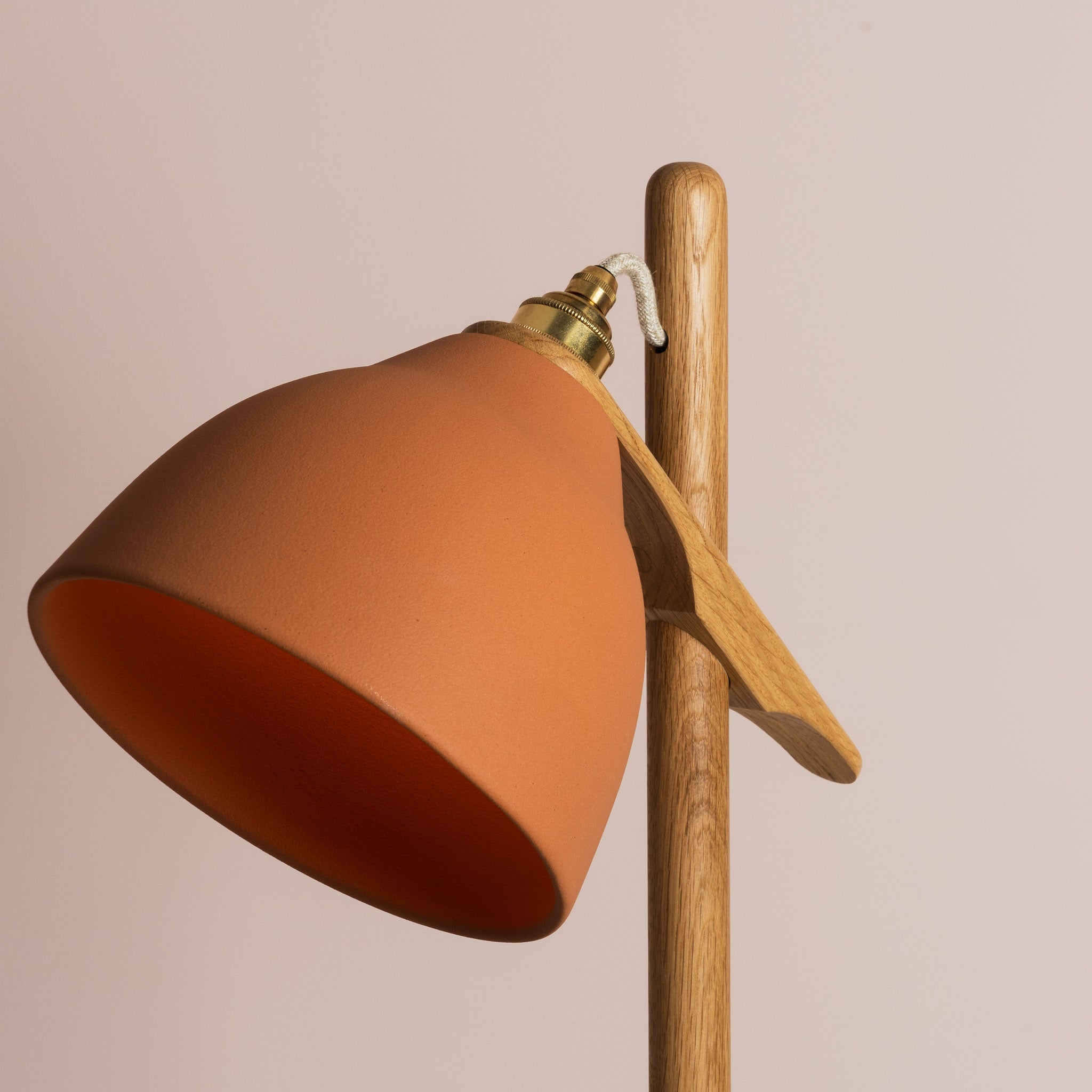 Terracotta Element Floor Lamp in Solid Oak Wood and Ceramic