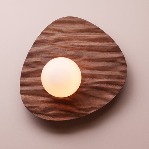 Towan Wall Light in Solid Oak/Walnut