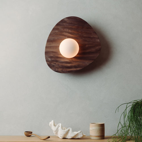 Towan Wall Light in Solid Oak/Walnut