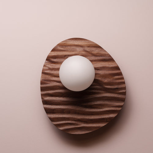 Towan Wall Light in Solid Oak/Walnut