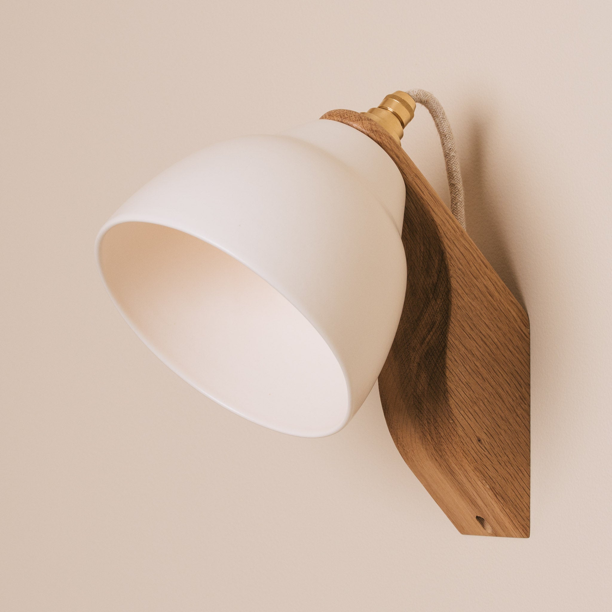 White Element Wall Light in Ceramic and Oak