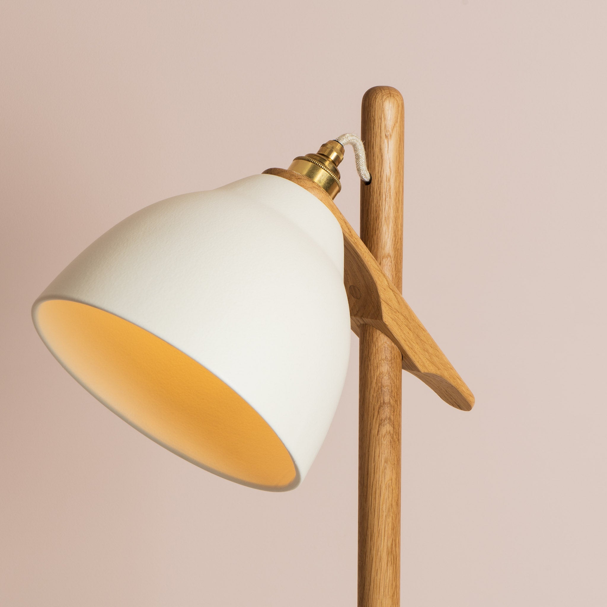 White Element Floor Lamp in Solid Oak Wood and Ceramic