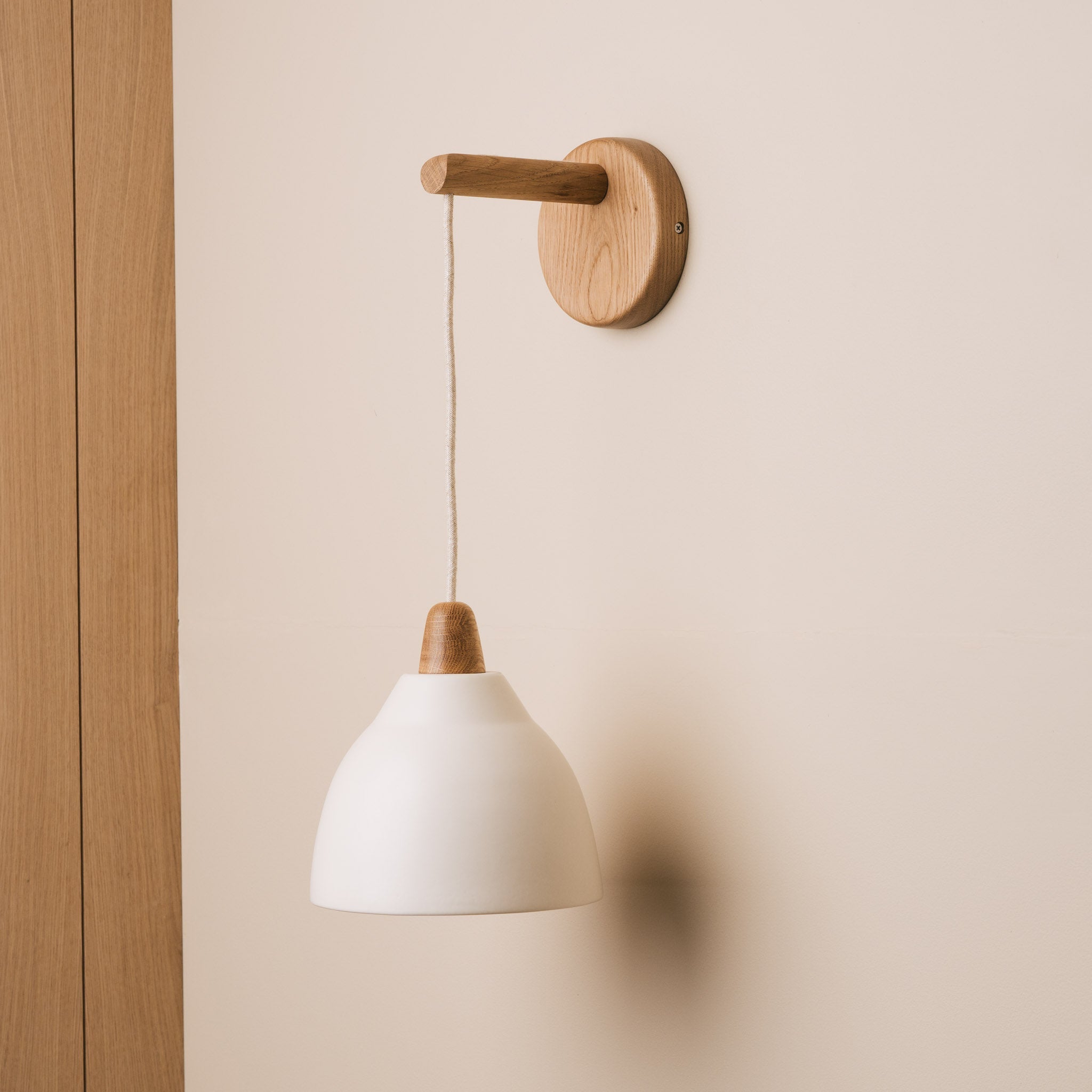 White Element Hanging Wall Light in Ceramic and Oak