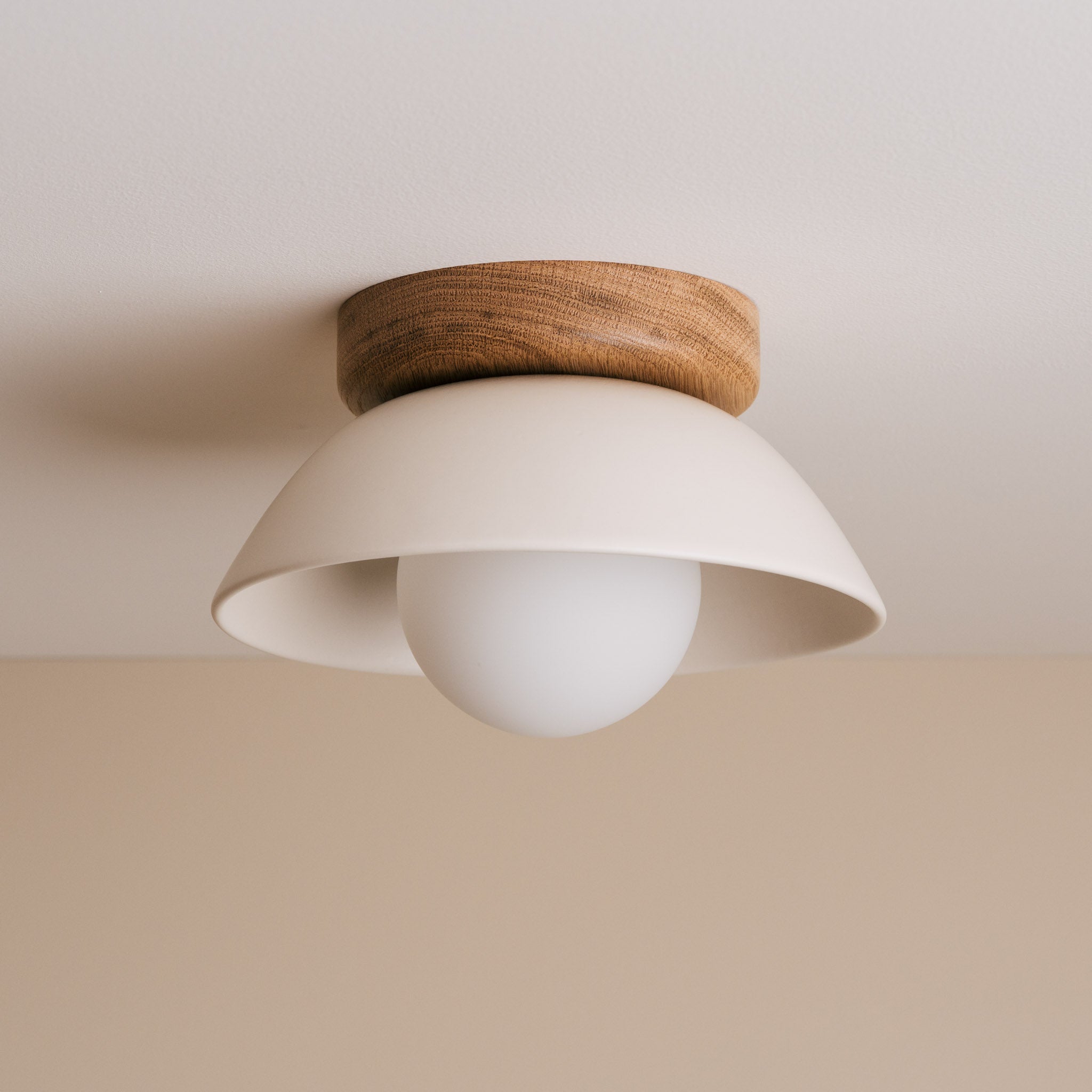 White Small Dawn Ceiling Light in Ceramic and Oak