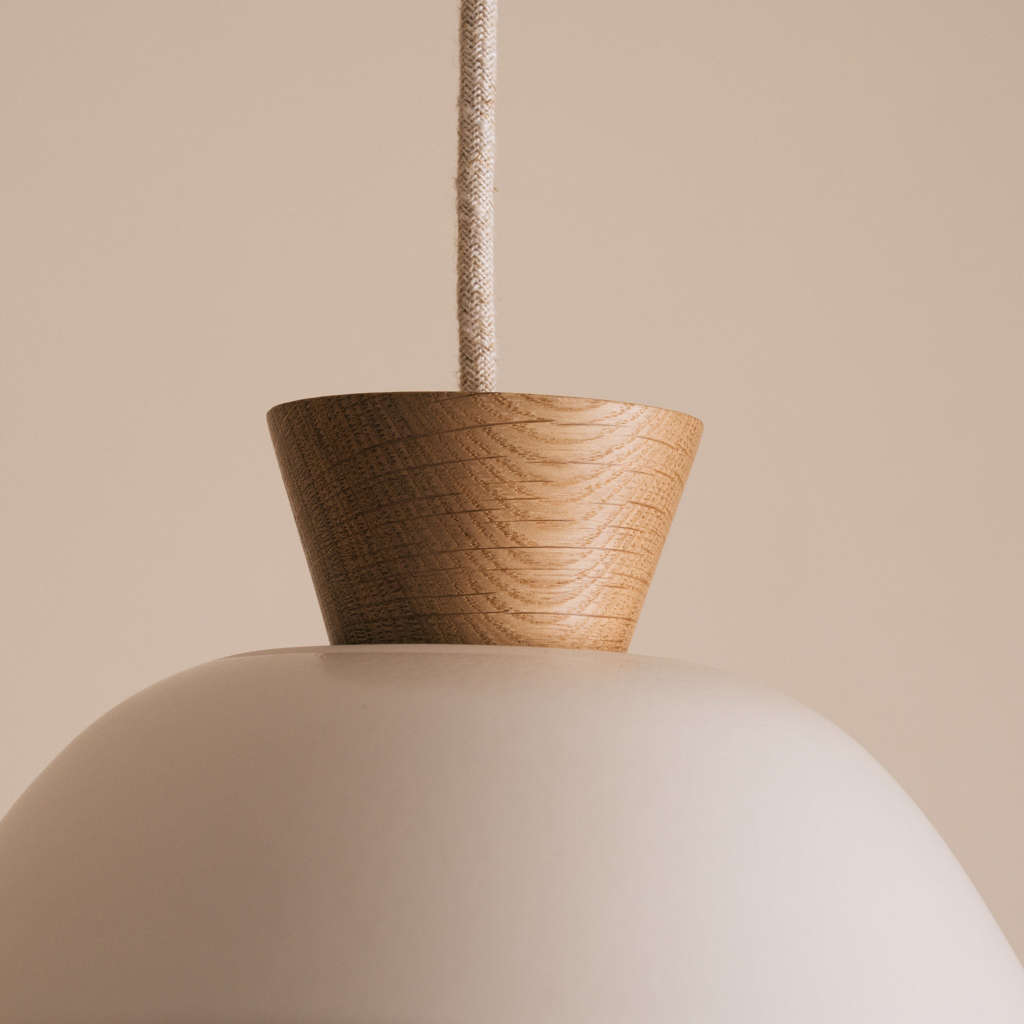 White Small Dawn Pendant Light in Ceramic and Oak