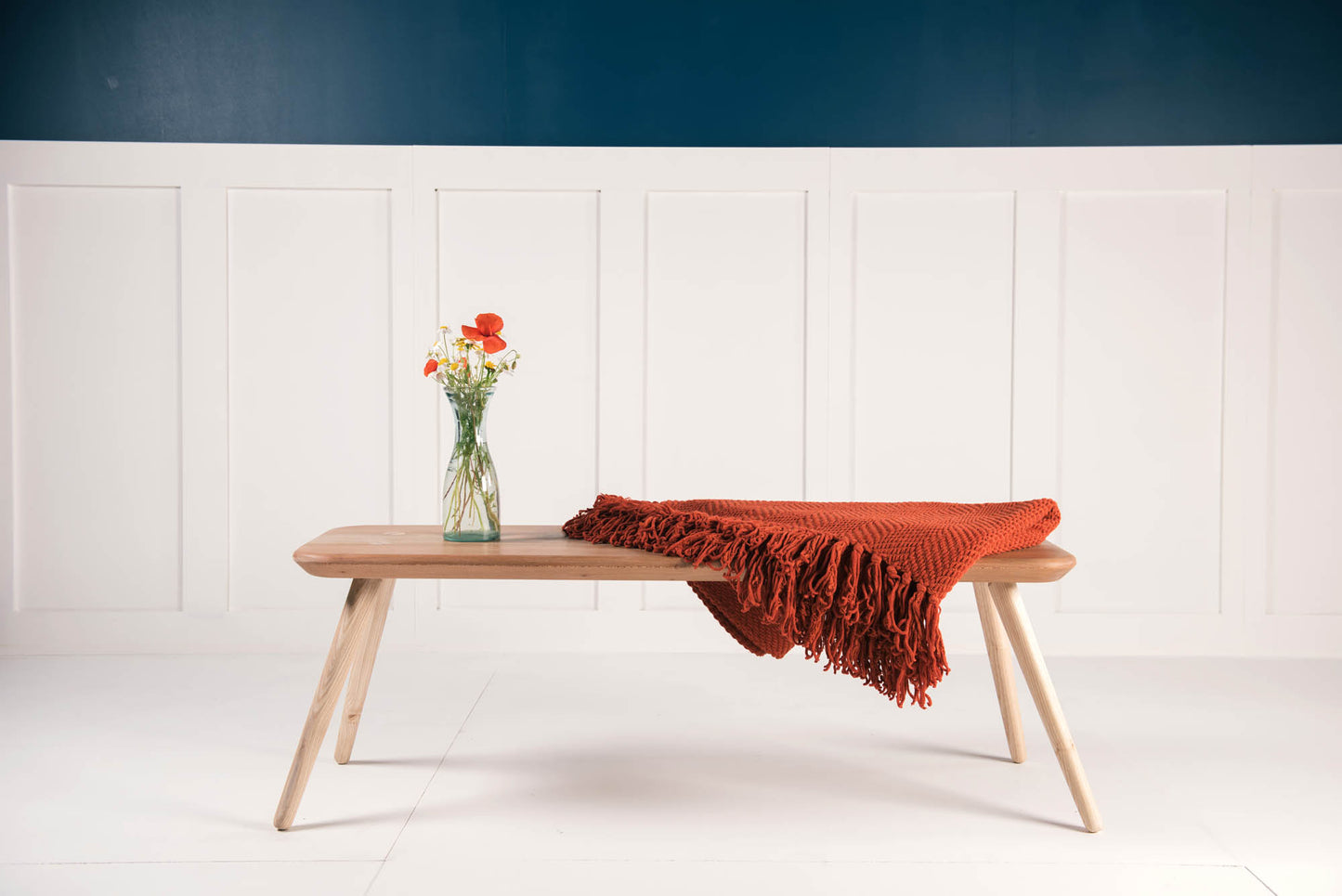 Lace Bench